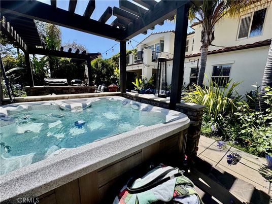 Exterior, Hot Tub