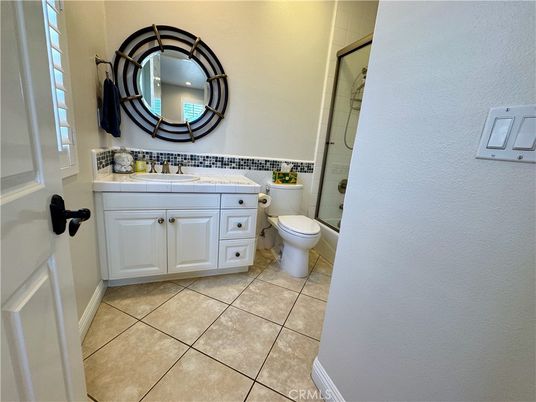 Bathroom, Interior, Tile Countertops