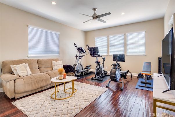 Fitness Equipment, Interior, Recessed Lighting, Wood Texture Flooring