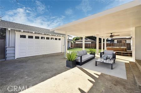 Detached Garage, Exterior