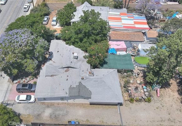 Exterior, Drone