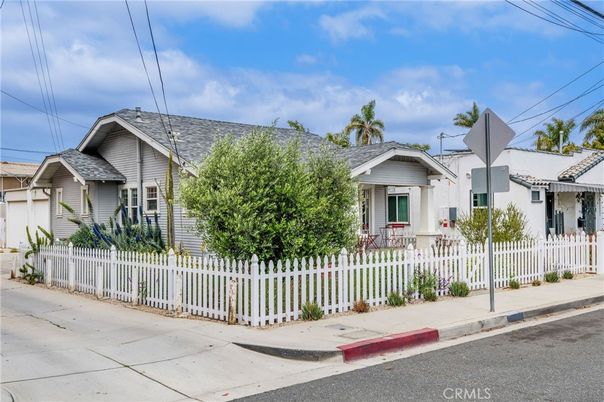 Exterior, Facade, American Craftsman