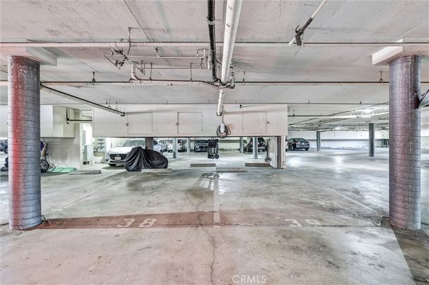 Garage, Interior