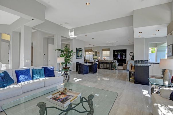 Dining room, Interior, Living room, Pendant Lights, Recessed Lighting