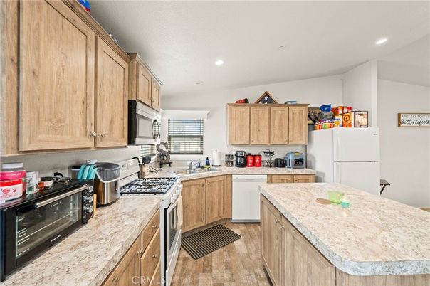 Interior, Kitchen, Recessed Lighting, Wood Texture Flooring