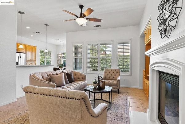 Fireplace, Interior, Kitchen, Living room, Pendant Lights, Recessed Lighting