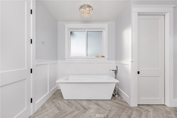 Bathroom, Free Standing Baths, Interior, Wood Texture Flooring