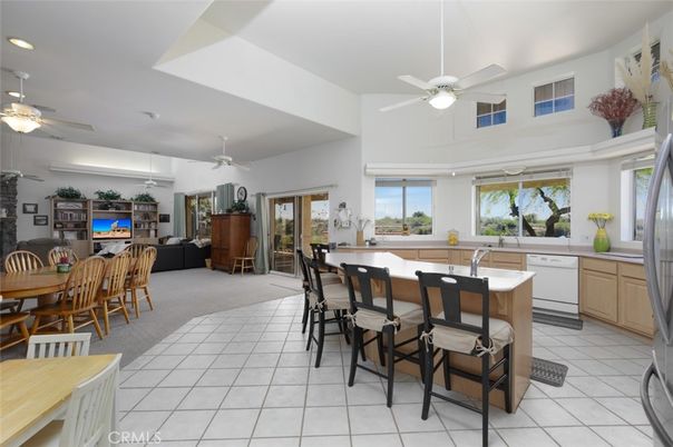Dining room, Interior, Kitchen, Recessed Lighting