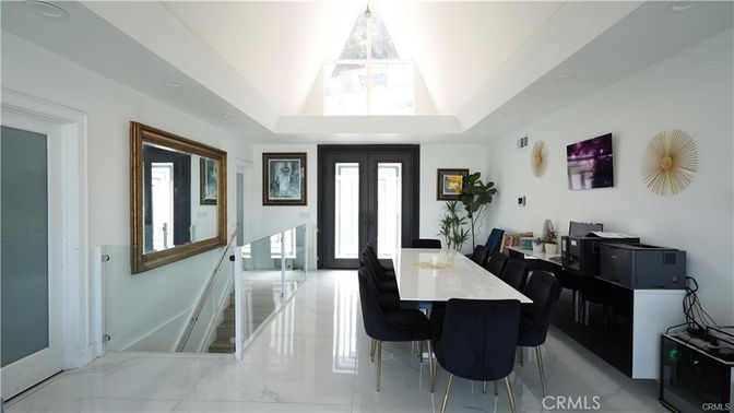 Dining room, Interior, Marble