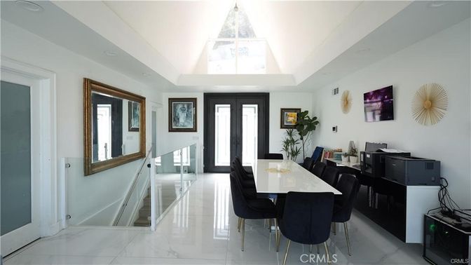 Dining room, Interior, Marble