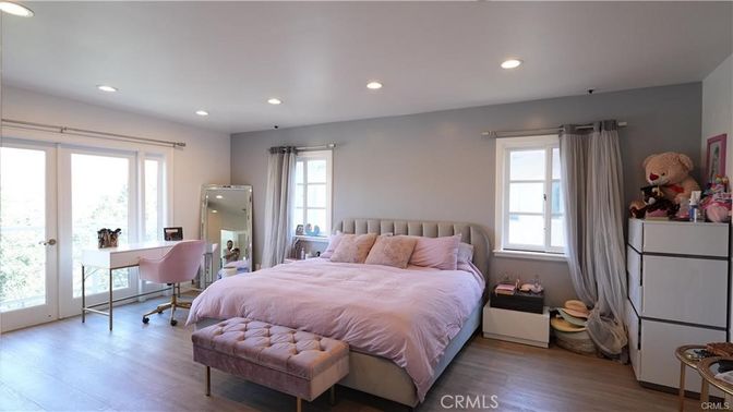 Bedroom, Home Office, Interior, Recessed Lighting, Wood Texture Flooring