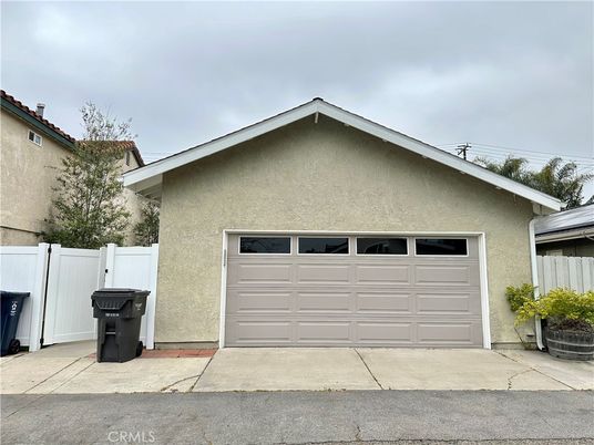 Detached Garage, Exterior