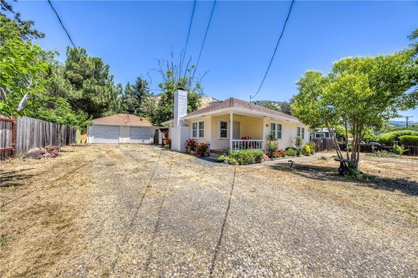 Backyard, Detached Garage, Exterior