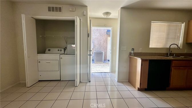 Interior, Utility Closets, Washer