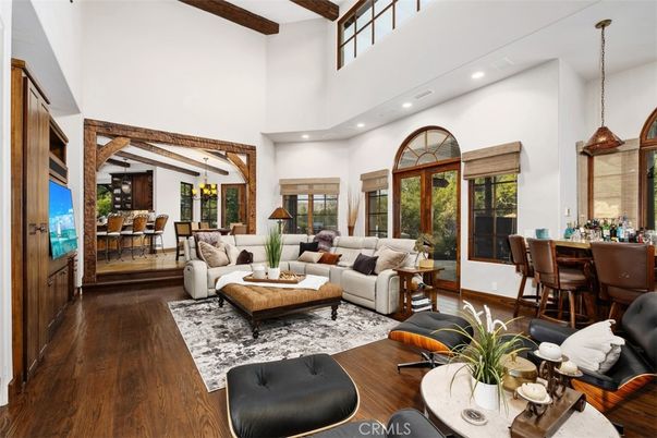 Dining room, Interior, Living room, Pendant Lights, Recessed Lighting, Wooden Beams, Wood Texture Flooring
