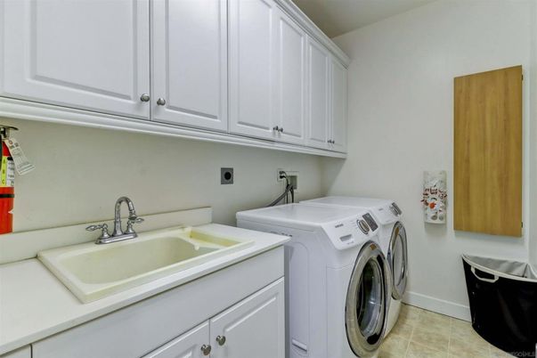 Interior, Washer