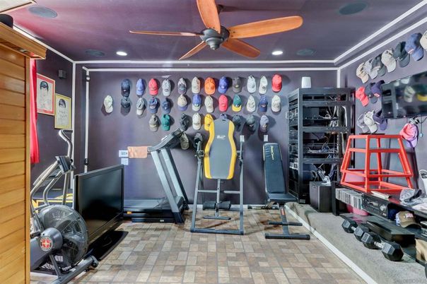 Fitness Equipment, Interior, Recessed Lighting