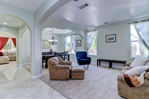 Chandelier, Dining room, Interior, Living room, Recessed Lighting