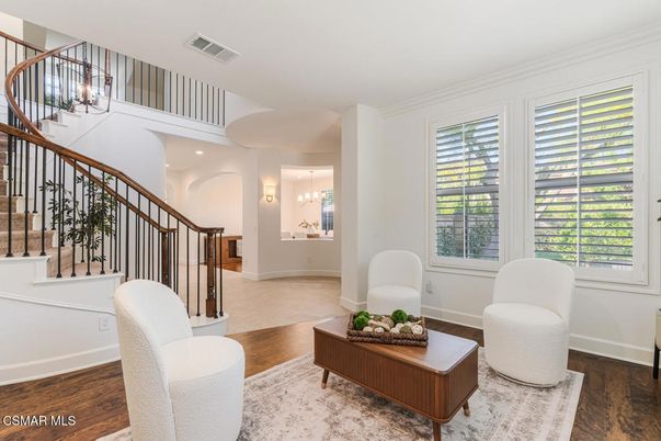 Interior, Pendant Lights, Recessed Lighting, Wood Texture Flooring