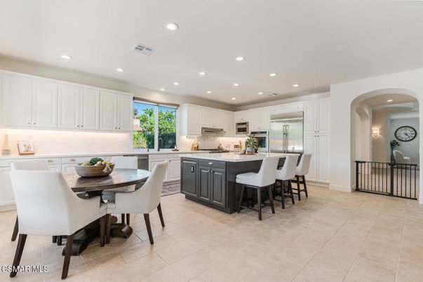 Dining room, Interior, Kitchen, Recessed Lighting, Stainless Steel Appliances