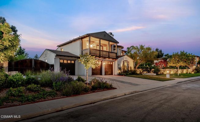 Attached, Exterior, Facade, Modern