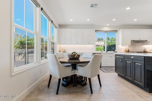 Dining room, Interior, Kitchen, Recessed Lighting
