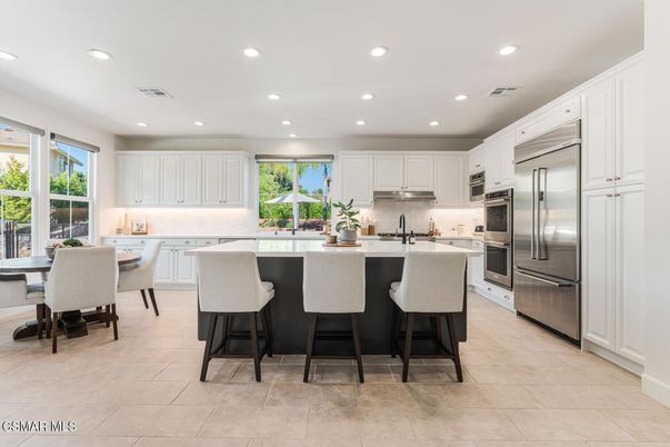 Dining room, Interior, Kitchen, Recessed Lighting, Stainless Steel Appliances