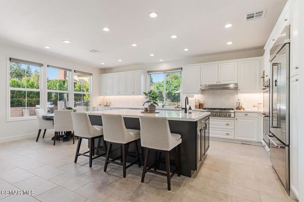 Dining room, Interior, Kitchen, Recessed Lighting, Stainless Steel Appliances