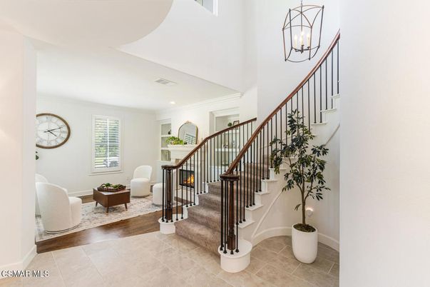 Interior, Pendant Lights, Recessed Lighting, Wood Texture Flooring