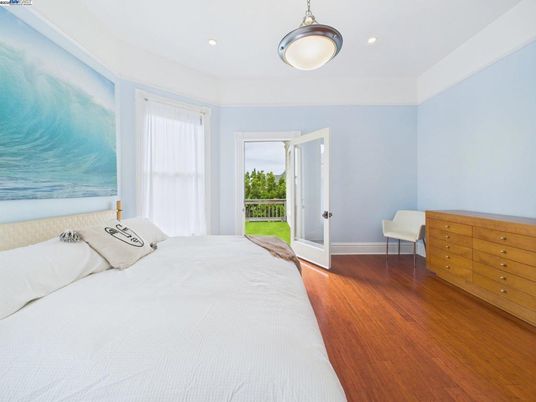 Bedroom, Interior, Pendant Lights, Recessed Lighting, Wood Texture Flooring