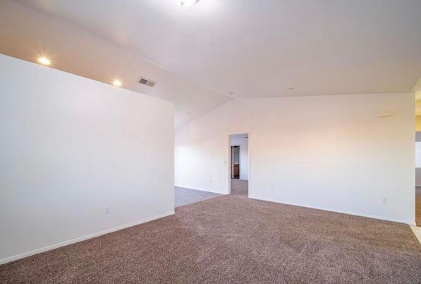 Empty room, Interior, Recessed Lighting