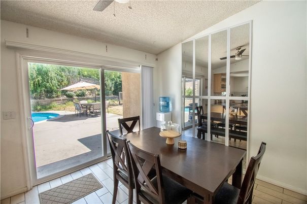 Dining room, Interior