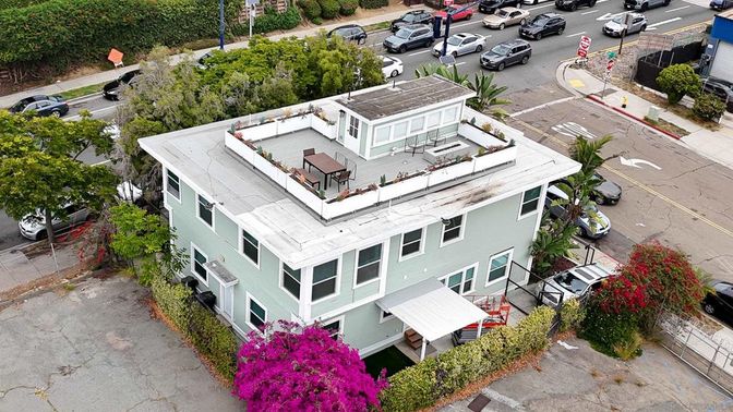 Exterior, Drone