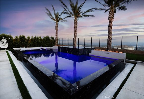 Exterior, Pool, Water