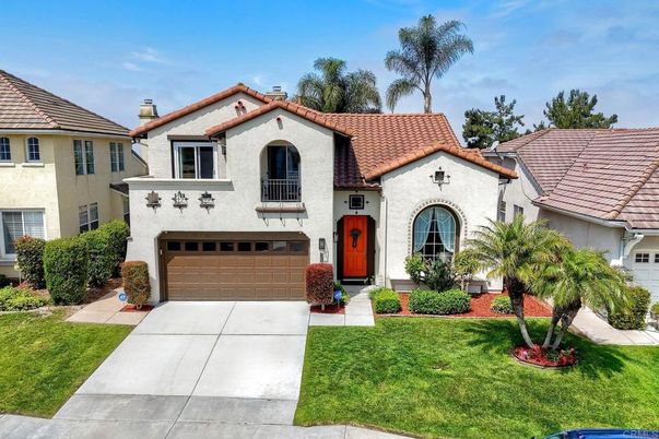 Attached, Exterior, Facade, Spanish Mediterranean