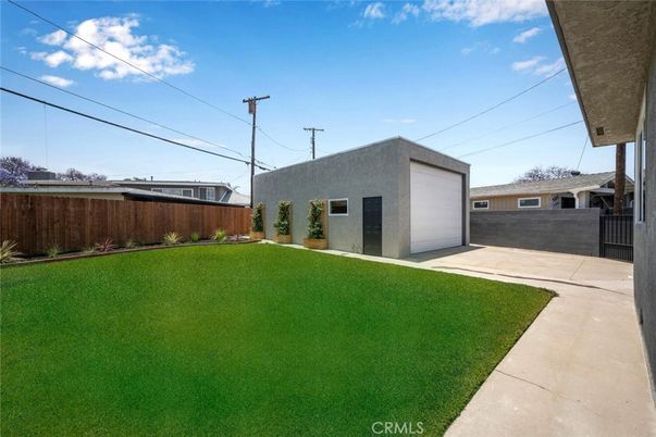 Backyard, Detached Garage, Exterior