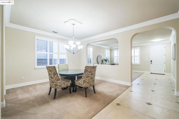 Chandelier, Dining room, Interior