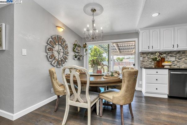 Chandelier, Dining room, Interior, Kitchen, Recessed Lighting, Wood Texture Flooring