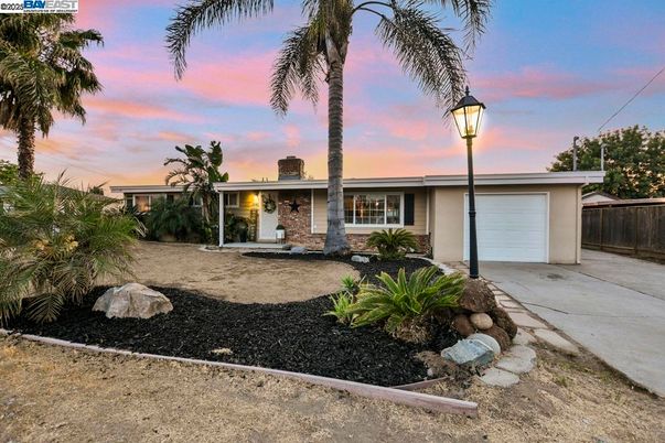 Attached, Backyard, Exterior, Facade, Ranch