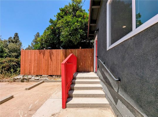 Backyard, Exterior