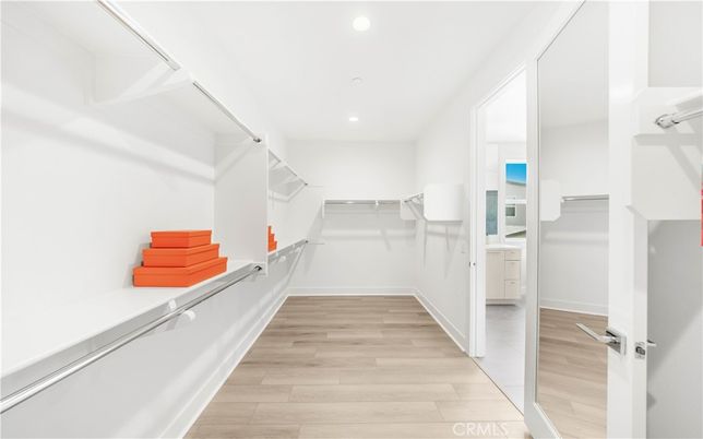 Interior, Recessed Lighting, Walk-in Closets, Wood Texture Flooring