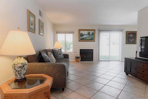 Fireplace, Interior, Living room