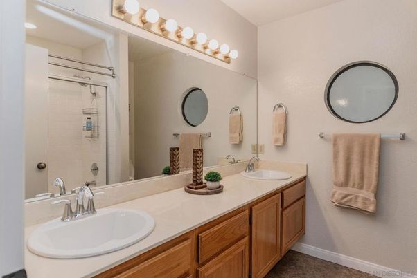 Bathroom, Dual Sink Vanities, Interior