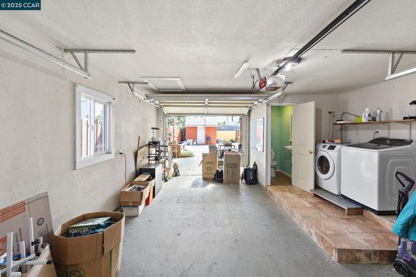 Garage, Interior, Washer