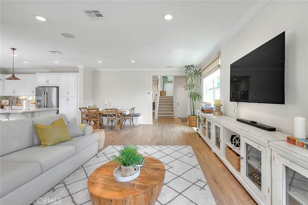 Dining room, Interior, Kitchen, Living room, Pendant Lights, Recessed Lighting, Stainless Steel Appliances, Wood Texture Flooring
