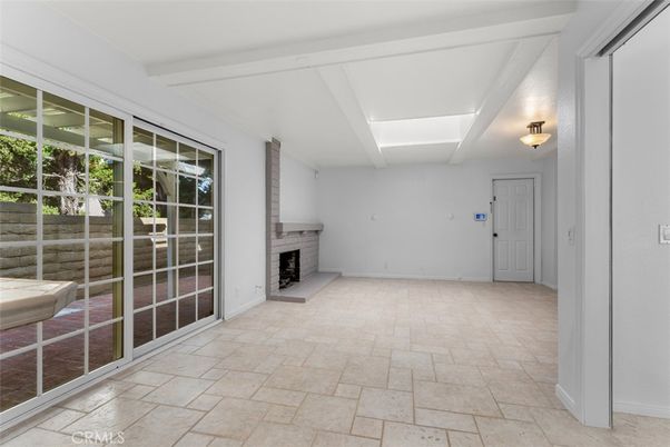 Empty room, Fireplace, Interior