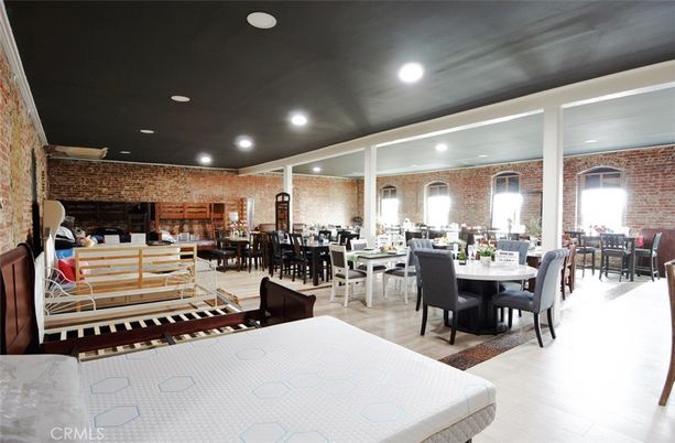 Dining room, Interior, Recessed Lighting, Stone Walls