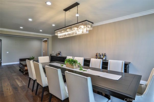 Chandelier, Dining room, Interior, Recessed Lighting, Wood Texture Flooring