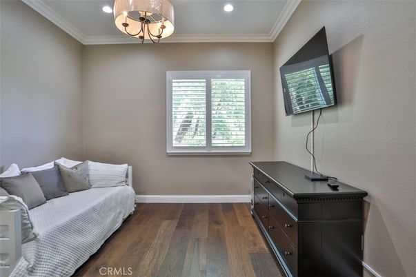 Interior, Pendant Lights, Recessed Lighting, Wood Texture Flooring