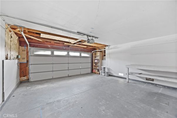 Garage, Interior